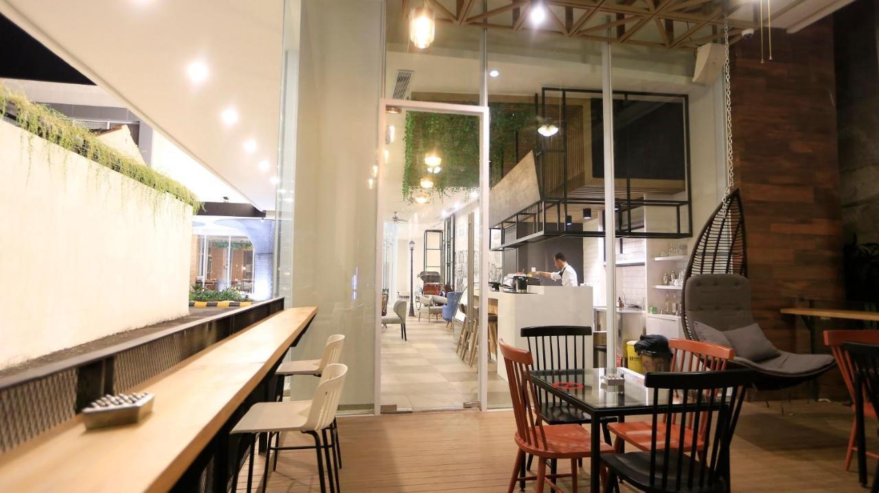 Luminor Hotel Purwokerto By Wh Zewnętrze zdjęcie