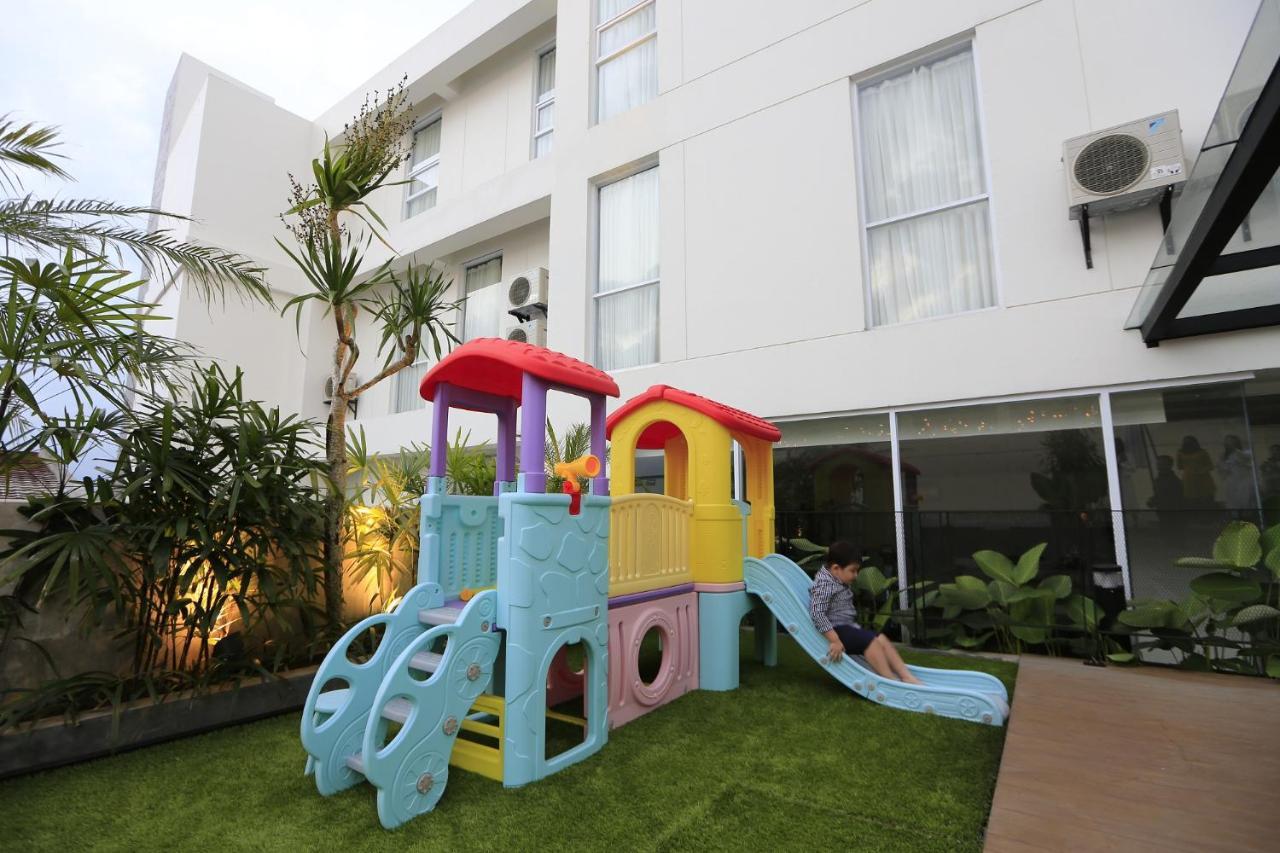 Luminor Hotel Purwokerto By Wh Zewnętrze zdjęcie