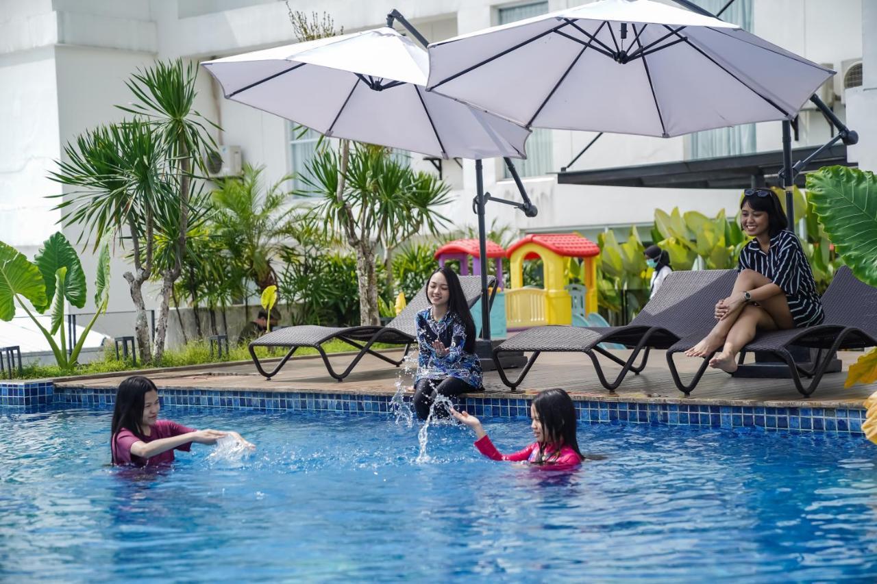 Luminor Hotel Purwokerto By Wh Zewnętrze zdjęcie