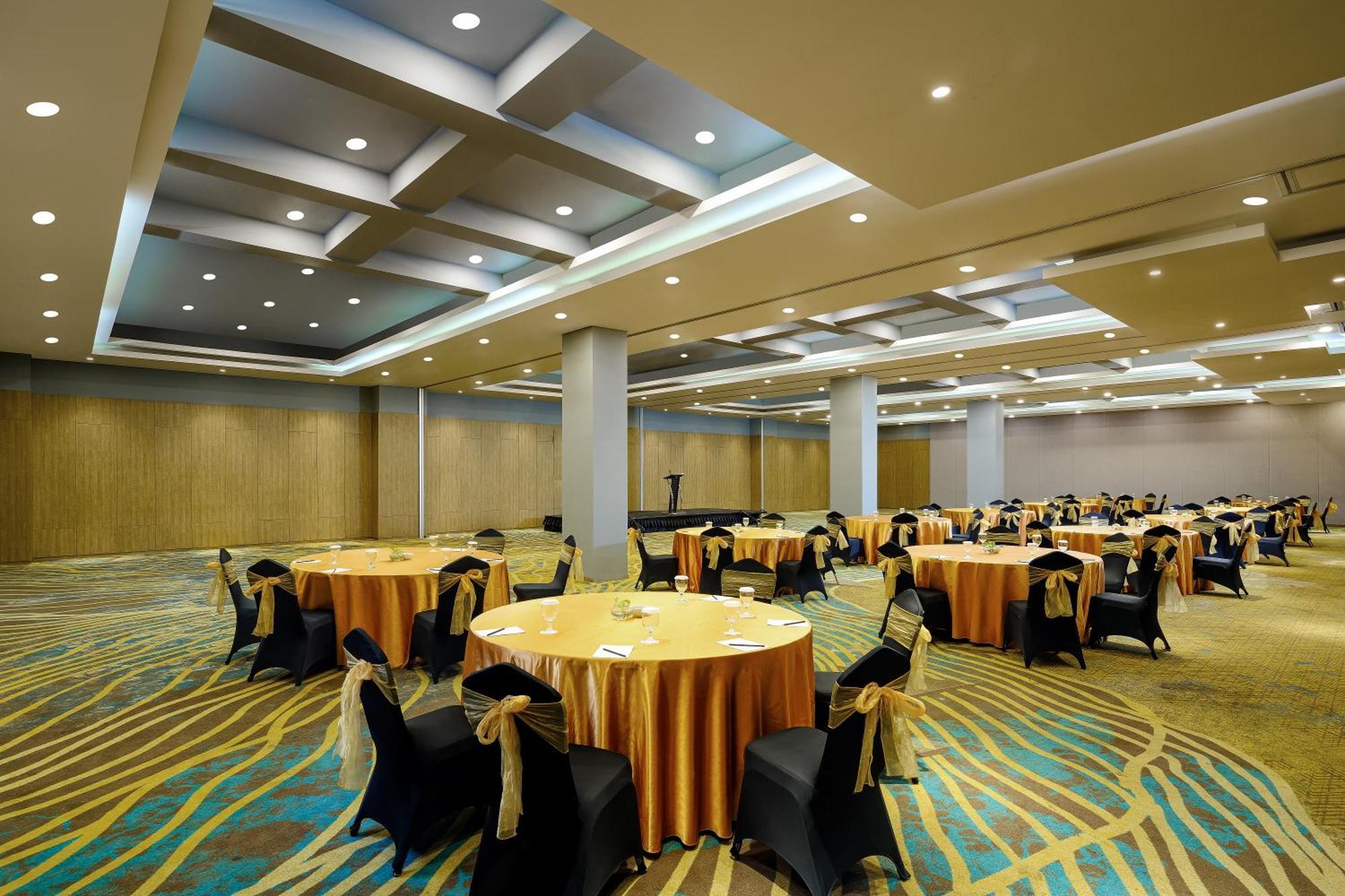 Luminor Hotel Purwokerto By Wh Zewnętrze zdjęcie